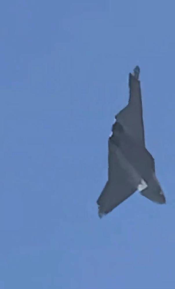 无空速管<strong></p>
<p>区块链挖矿行情</strong>,疑似第二架歼-50:美国精神胜利法,新六代机东亚决战