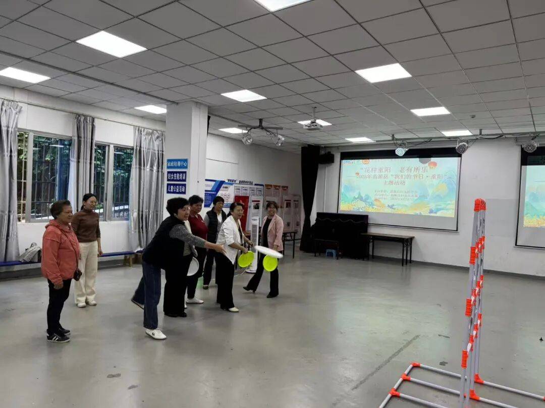 县妇联开展“花样重阳 老有所乐”——2025年“<strong></p>
<p>区块链挖矿行情</strong>我们的节日·重阳”主题活动