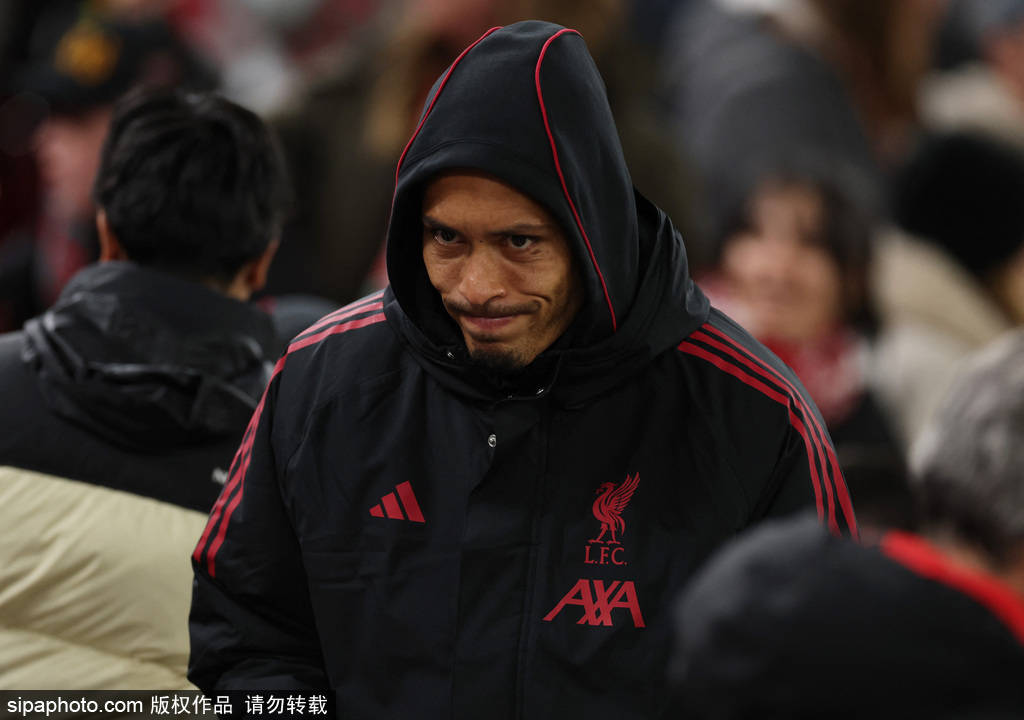 遭赛季三杀<strong></p>
<p>火币价格</strong>！联赛杯-萨尔双响 利物浦轮换阵容0-3水晶宫出局