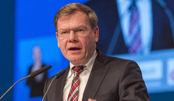 默克尔预言成真!外长取消访华<strong></p>
<p>币安价格</strong>,德国国内声音变了,中方这次不客气了,默茨火速对华做出保证