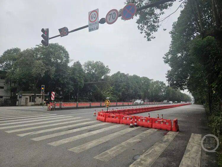 成都一辆客车撞上货车<strong></p>
<p>币安价格</strong>,事故已致6人死亡!多部门称正在调查