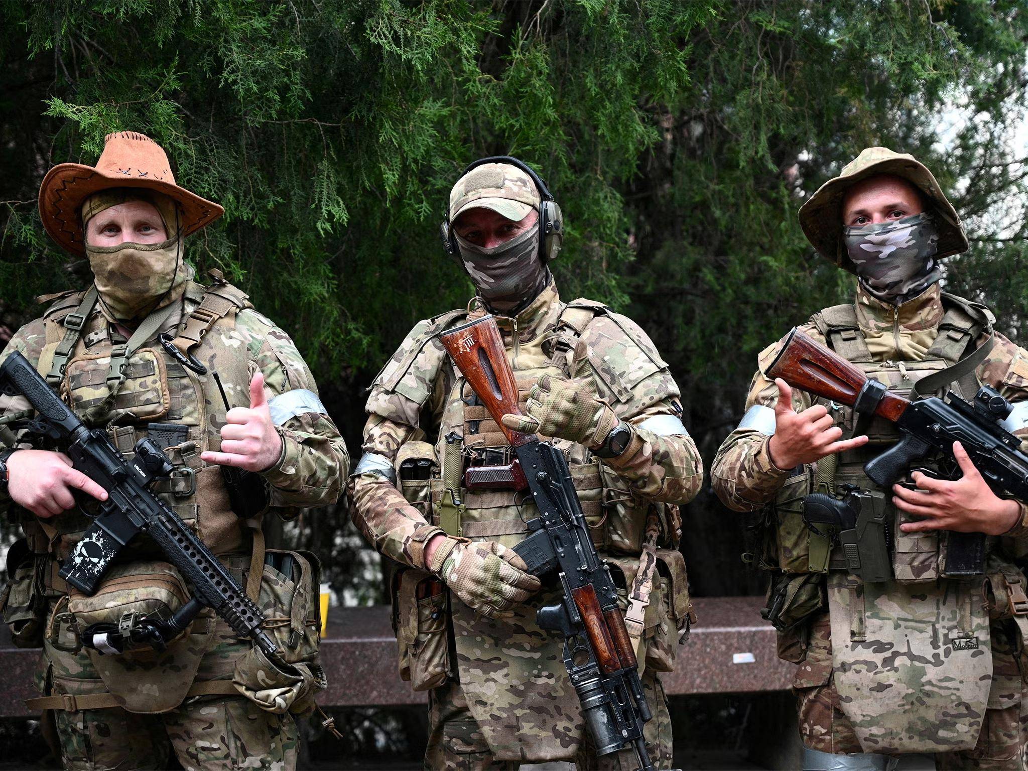 俄大运日夜运兵<strong></p>
<p>币安价格</strong>,瓦格纳或出兵委内瑞拉,普京将挫败美国变天计划