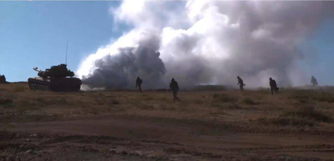 大场面!机器狗、无人机开路<strong></p>
<p>BITOP价格</strong>,实兵对抗演练画面公布