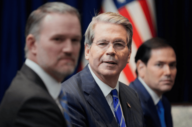 谈妥了又突然变卦!中国复购美国大豆换关税暂停<strong></p>
<p>BITOP价格</strong>,美贸易代表直接通告全球:继续查中国