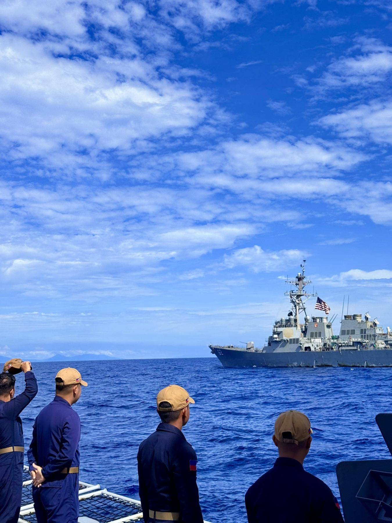 美军再度遭遇耻辱时刻:中国海军6艘战舰包围<strong></p>
<p>BTC价格</strong>,815舰插入南海演习