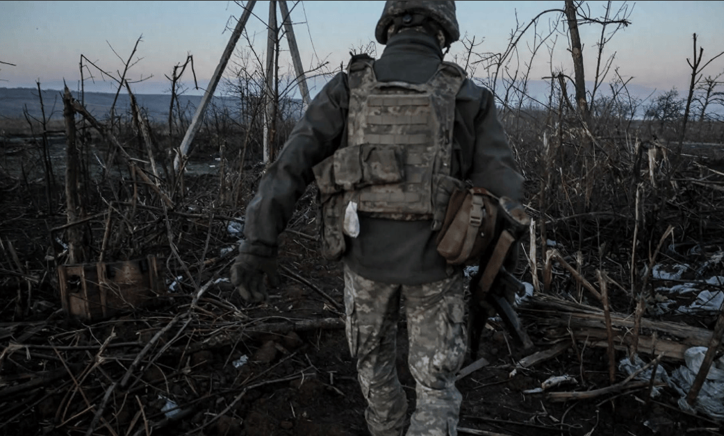 泽连斯基谎言碎了一地<strong></p>
<p>BTC价格</strong>，乌军认清事实承认红军城败了，血战到底只为美国？