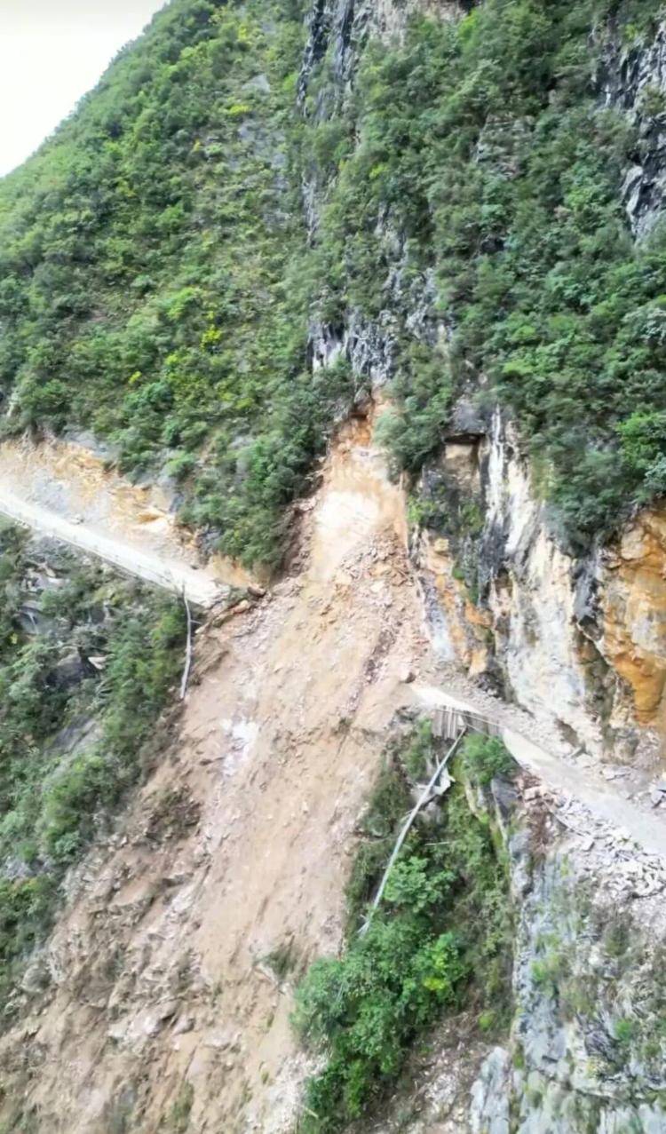 重庆网红“挂壁公路”垮塌<strong></p>
<p>BTC价格</strong>,附近村民外出绕行已半月盼修复,当地:已完成排危,正在修