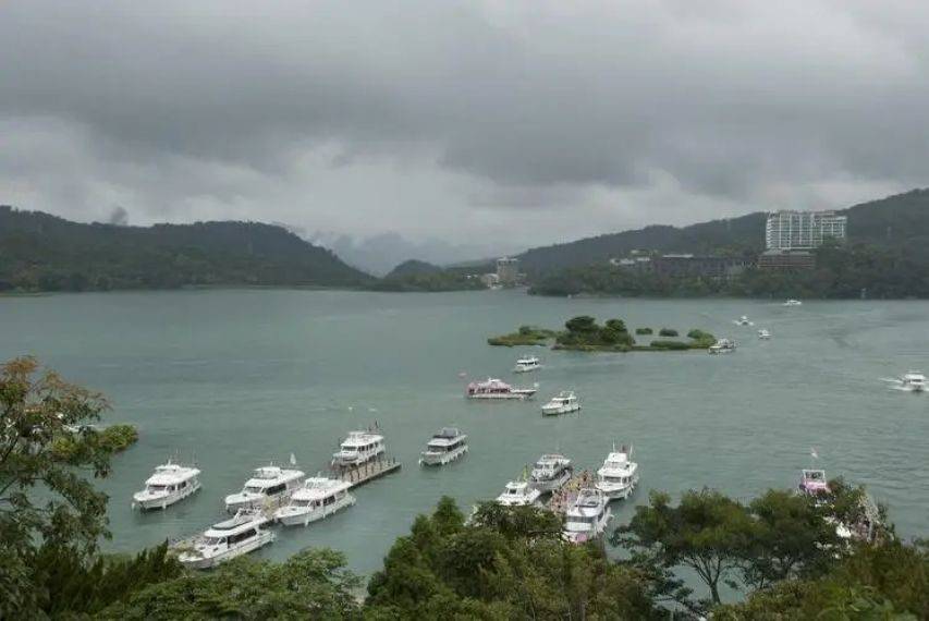 两岸统一众望所归!台湾岛内掀起入党潮<strong></p>
<p>BTC价格</strong>,869人加入国民党,洪秀柱出面促统,果然没让大陆失望!