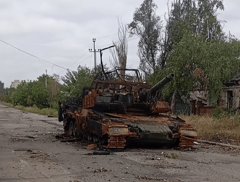 乌军伪装成女人突围红军城<strong></p>
<p>比特币价格</strong>,俄军一次俘虏200人,法械旅这次学到了精髓