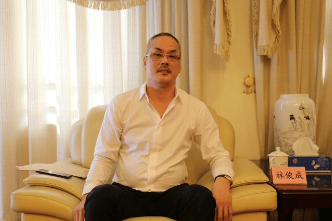 成都路桥95后美女董事长林晓晴的神秘父亲<strong></p>
<p>比特币价格</strong>，终于曝光了？