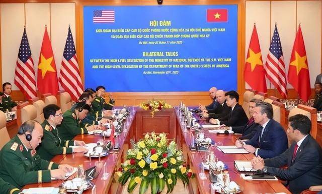 美媒:越南在南海4年造21座岛<strong></p>
<p>ETH价格</strong>!菲律宾成试错样本?中方早有打算