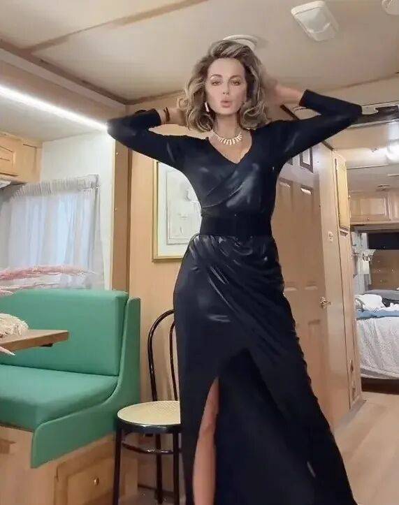 最美吸血鬼如今瘦成骷髅<strong></p>
<p>ETH价格</strong>?《珍珠港》女主究竟怎么了?