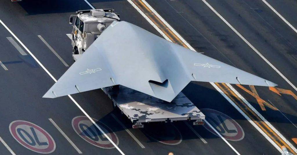 代号“玄龙”!攻击-11官宣服役<strong></p>
<p>泰达币价格</strong>,与歼-20、歼-16编队飞行