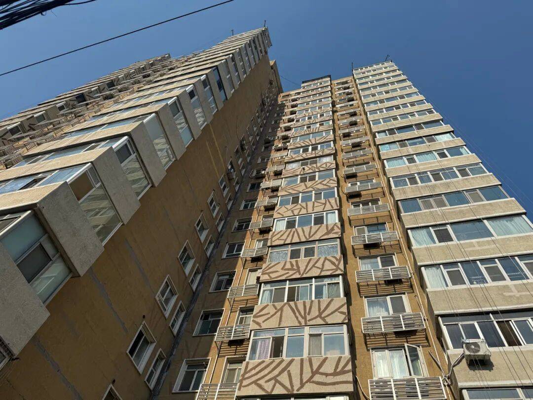 四环边这栋“补丁大楼”挺吓人<strong></p>
<p>泰达币价格</strong>,物业:明年改造丨有事儿@新京报