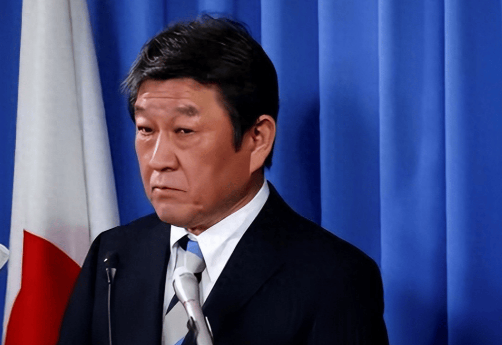 面对中国记者步步紧逼<strong></p>
<p>XRP价格</strong>,日本外相现场失语,恨不得同高市早苗当场割席!