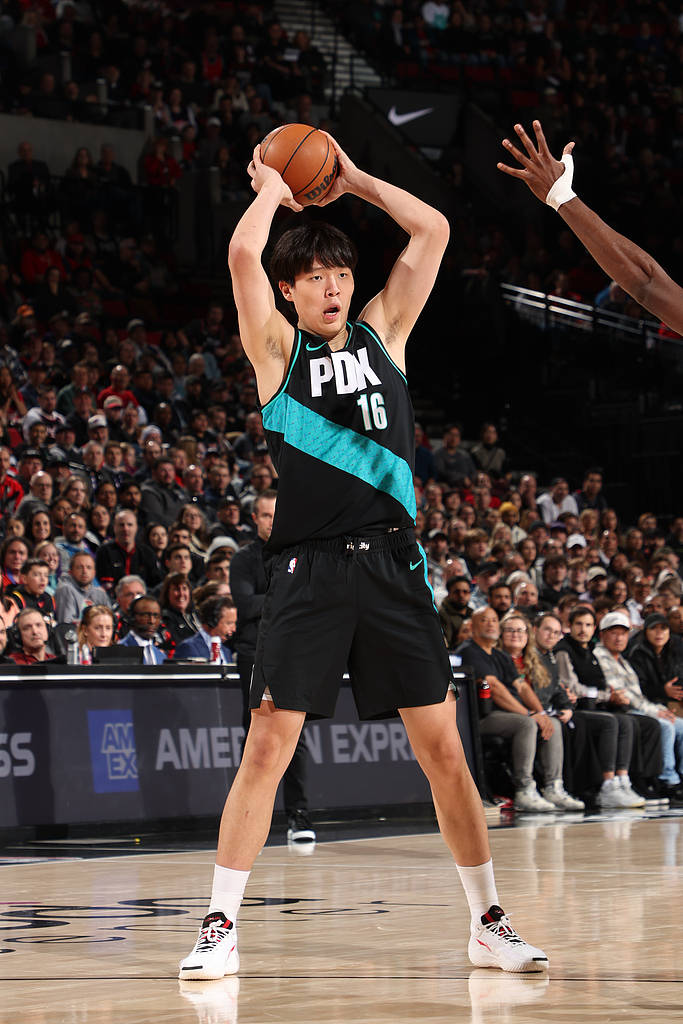 NBA生涯新高<strong></p>
<p>XRP价格</strong>!杨瀚森9分5板3助 他值得更多出场时间!