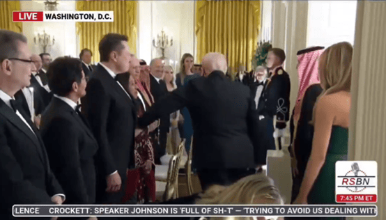 “特马”又同框<strong></p>
<p>XRP价格</strong>！马斯克现身白宫 出席特朗普与沙特王储晚宴