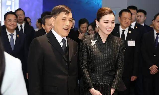 泰国王后访华“穿搭九宫格”出圈<strong></p>
<p>瑞波币价格</strong>,隆重珠宝展现用心诚意