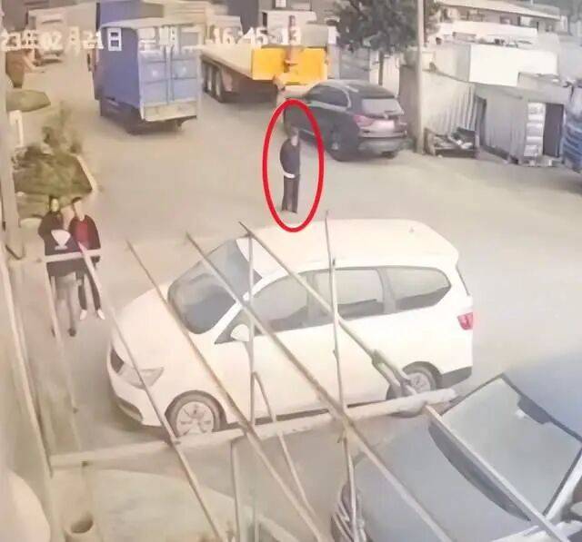 阳江95岁老翁车祸住院3月去世<strong></p>
<p>DOT价格</strong>,鉴定称自身因素系死亡主因;司机被判一年两个月不断申诉,广东高院:量刑明显不当将再审