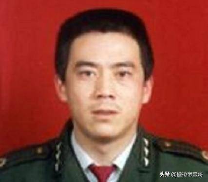 无间道?山西警察中队长抢运钞车<strong></p>
<p>波卡币价格</strong>,被同事百发子弹乱枪击毙