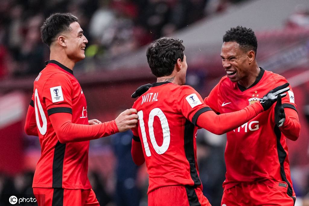 继续垫底<strong></p>
<p>波卡币价格</strong>!亚冠-林皇2射1传维塔尔世界波 海港主场1-3首尔