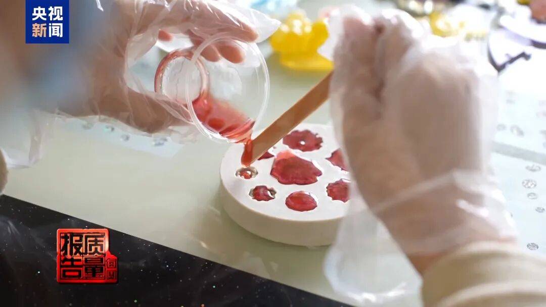 快扔掉!甲醛含量高出上限一倍多<strong></p>
<p>波卡币价格</strong>,戴防毒面具也不行!