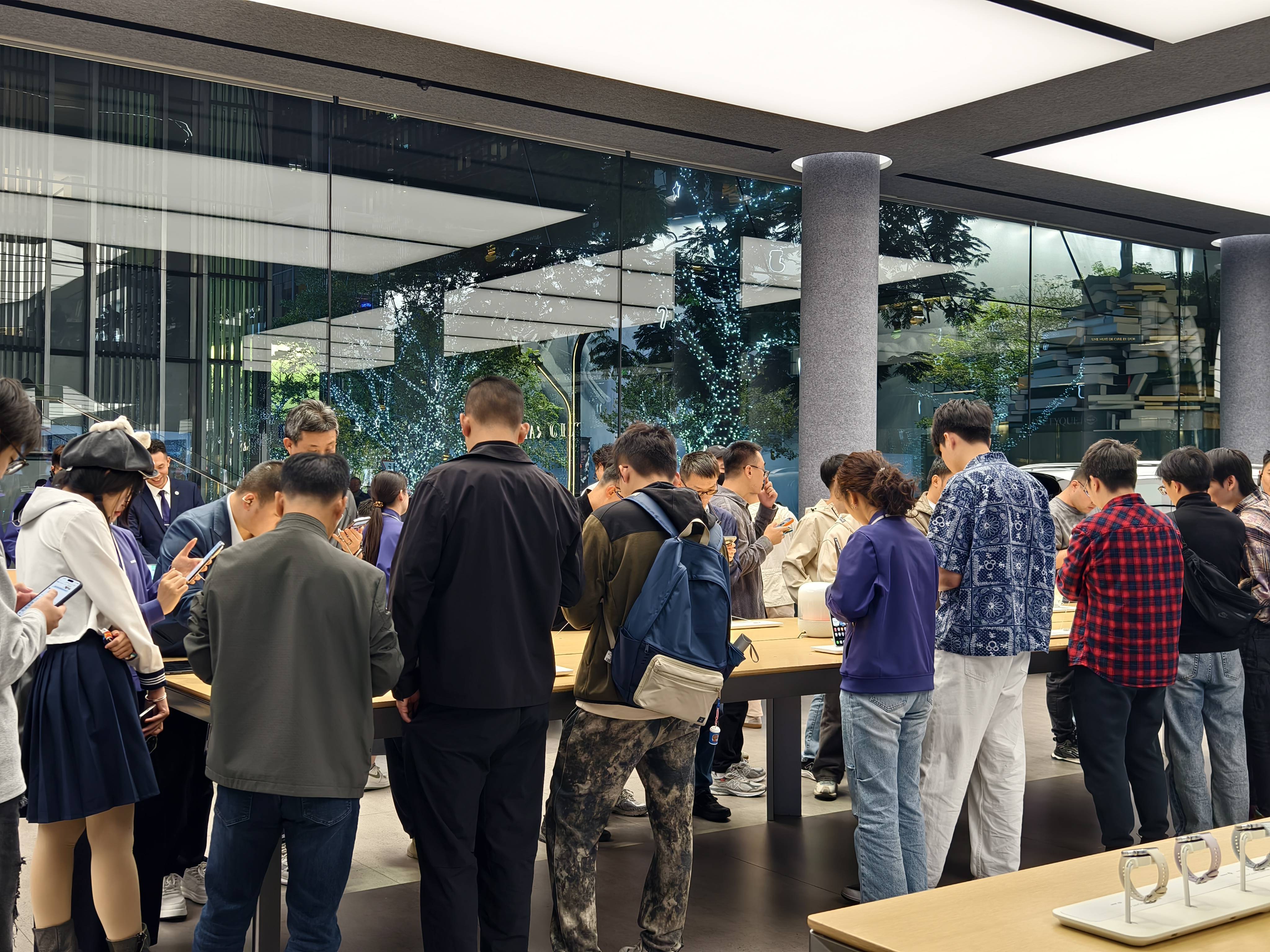 独家|华为Mate80首批备货30万台左右<strong></p>
<p>币安币价格</strong>,渠道商称“定价很有魄力”