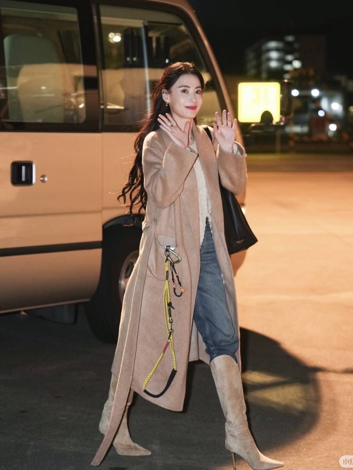 巩俐、梅姨、高圆圆...Power女性冬天少不了一件驼色大衣<strong></p>
<p>币安币价格</strong>!