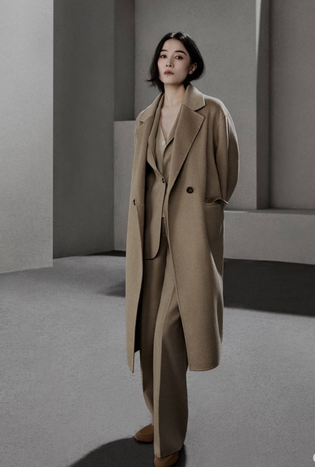 巩俐、梅姨、高圆圆...Power女性冬天少不了一件驼色大衣<strong></p>
<p>币安币价格</strong>!