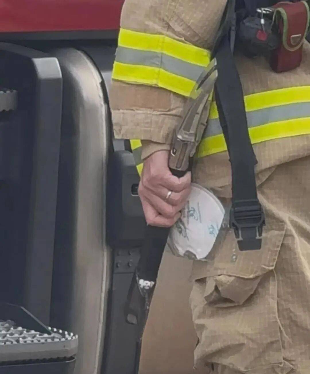 已致94人遇难<strong></p>
<p>ADA价格</strong>,李家超:望内地协助!廉政公署:或涉贪污!这一幕令人破防