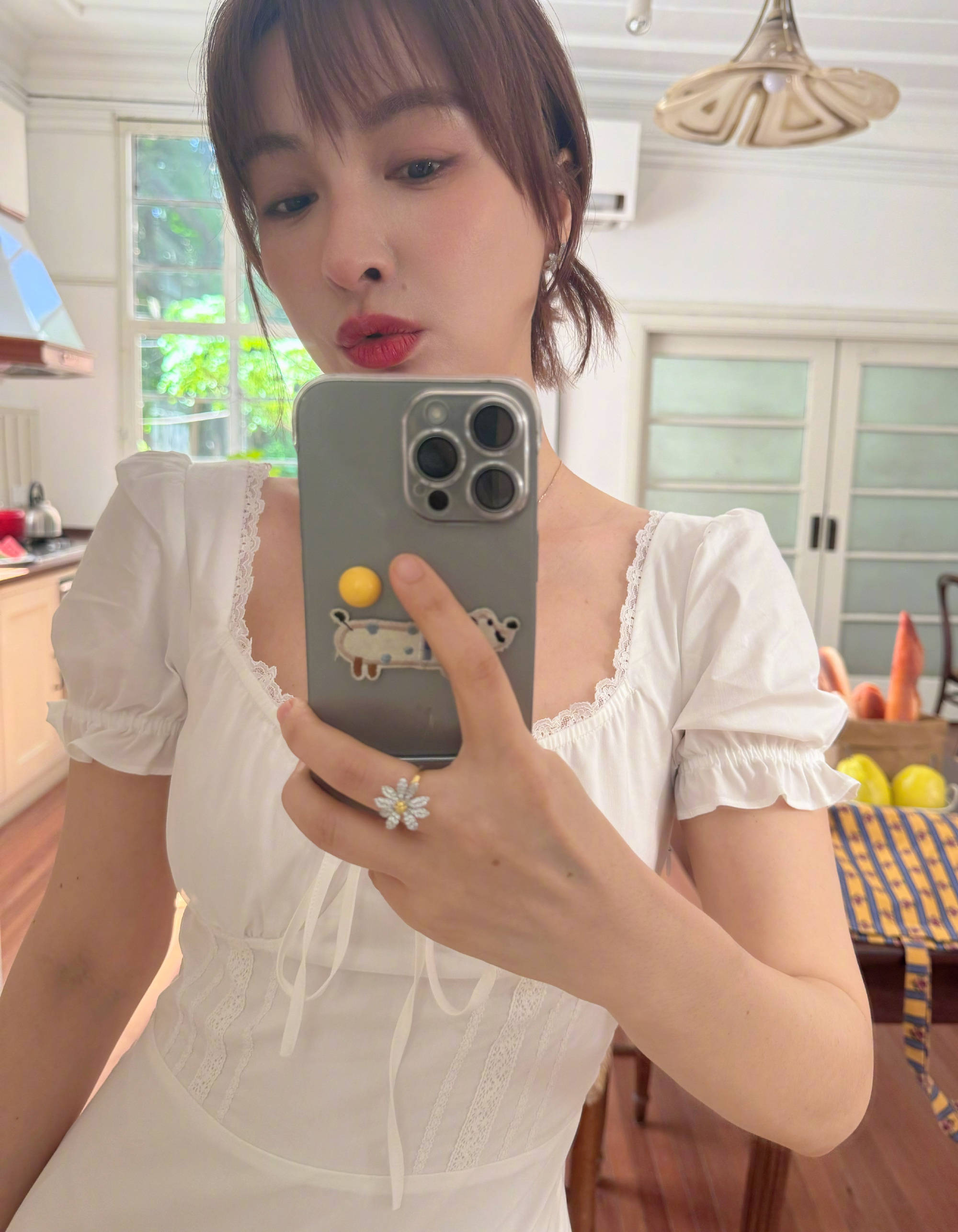 吴昕被曝“资产十位数”:没老公没孩子财富自由有多爽<strong></p>
<p>艾达币价格</strong>?