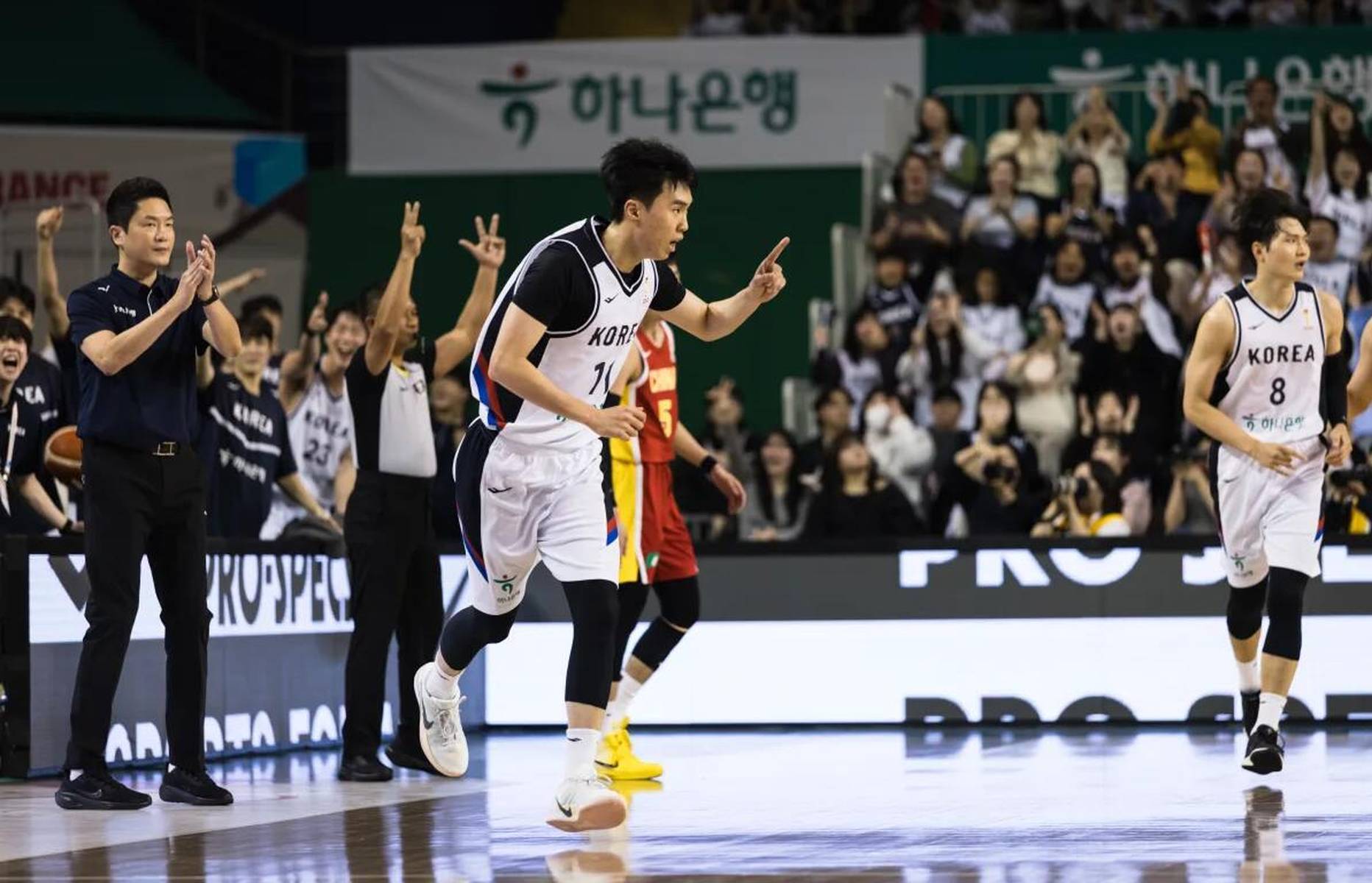 深度-没有优秀后卫支撑<strong></p>
<p>BCH价格</strong>，男篮变成了失去眼睛的猎鹰