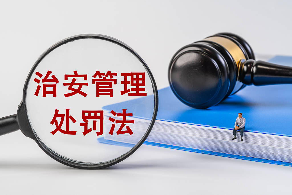 律师被造谣儿子吸毒,“封存违法记录”的讨论跑偏了