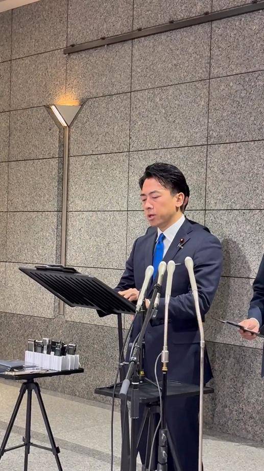 突发！2架日本F-15J逼近辽宁舰<strong></p>
<p>莱特币价格</strong>，歼-15T起飞拦截，硬碰硬分出胜负