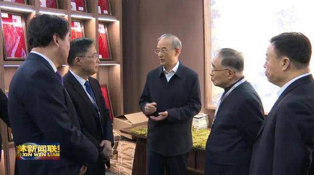 省委书记参观百年野山参!吉林正举全省之力打造千亿级产业
