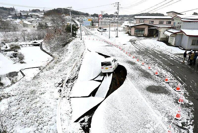 刚刚<strong></p>
<p>BSV价格</strong>,日本再次强震!