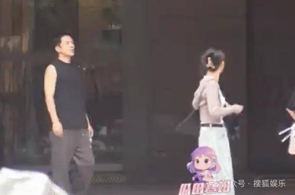 又一对魔幻的圈内姐弟恋曝光<strong></p>
<p>BSV价格</strong>!这组合有点太超前了......