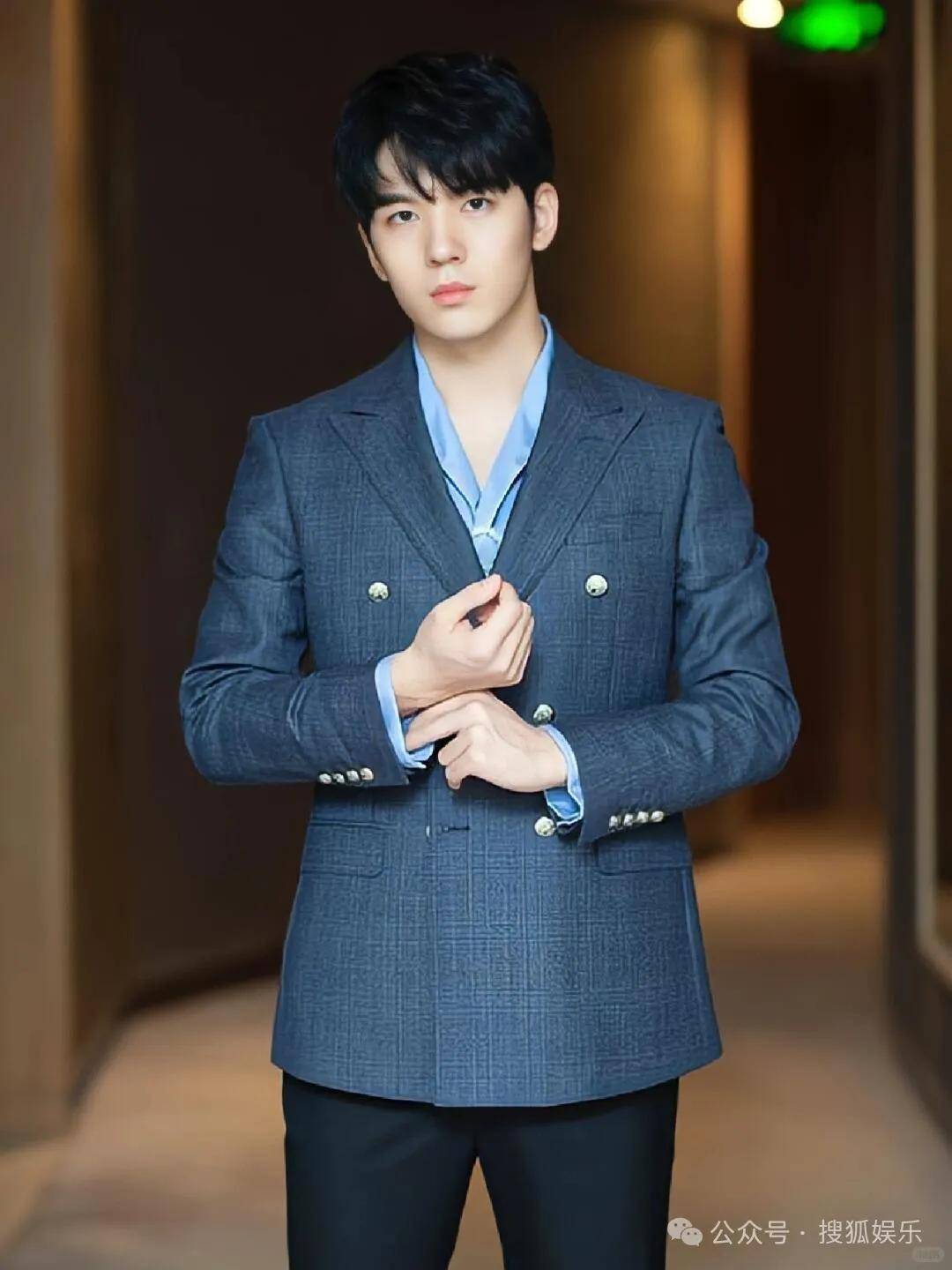 又一对魔幻的圈内姐弟恋曝光<strong></p>
<p>BSV价格</strong>!这组合有点太超前了......