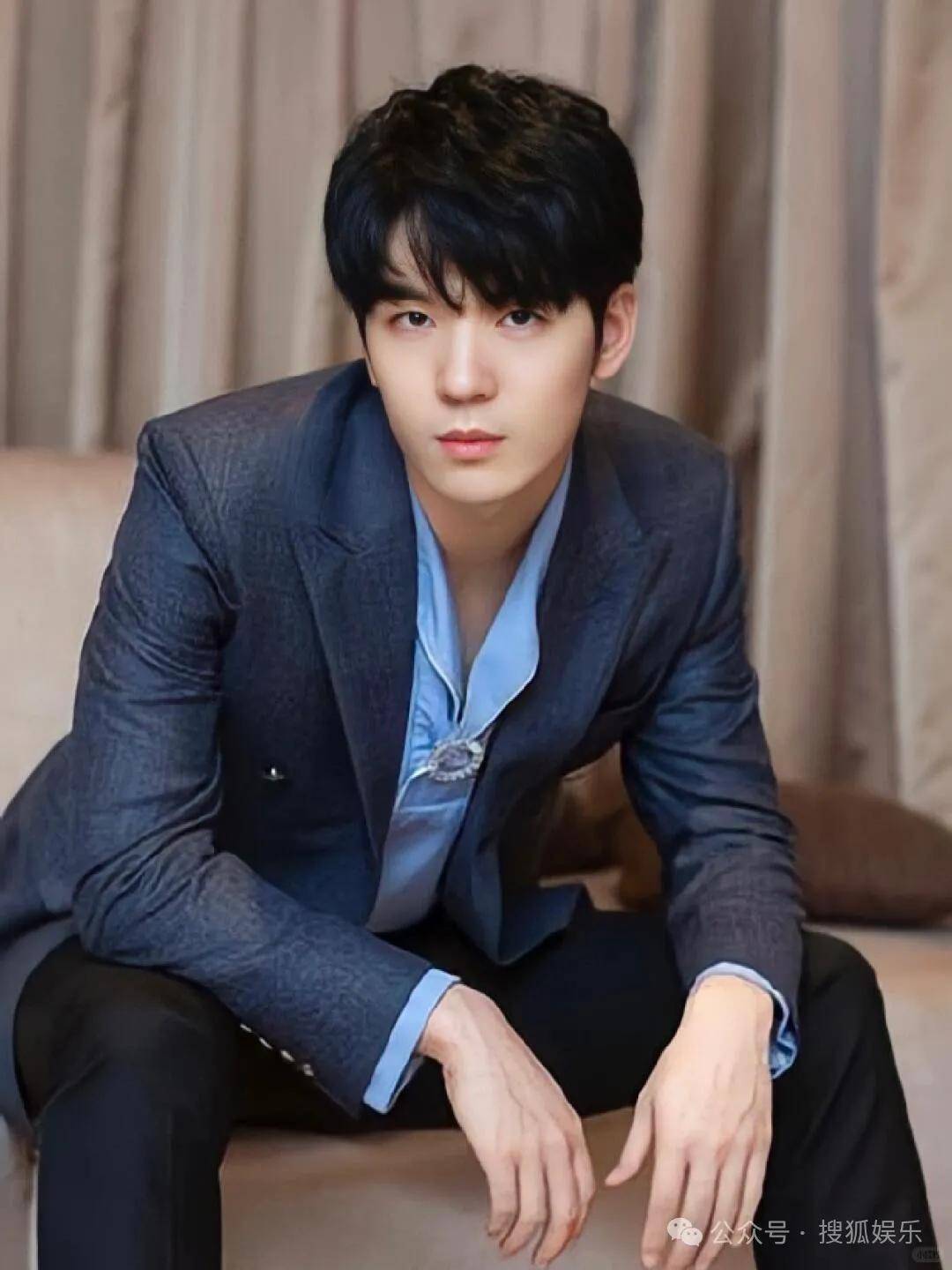 又一对魔幻的圈内姐弟恋曝光<strong></p>
<p>BSV价格</strong>!这组合有点太超前了......