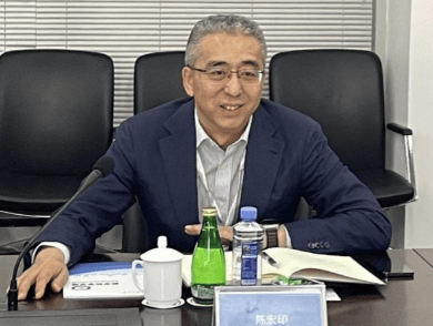 突发疾病<strong></p>
<p>比特币价格</strong>,55岁高级副总裁离世