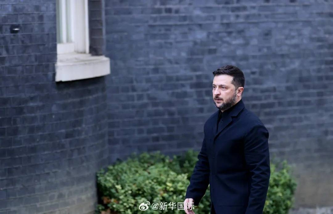 乌克兰召集30国紧急会谈<strong></p>
<p>比特币价格</strong>,泽连斯基:乌方正竭力避免受制于特朗普的“快速停火”要求