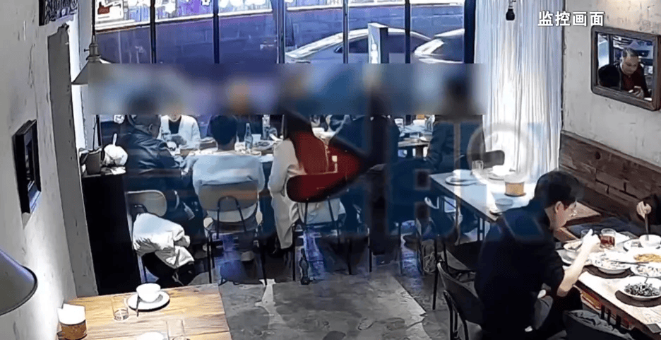 朋友组10人局9人相继开溜不买单<strong></p>
<p>比特币价格</strong>,只留一人面对1262元账单,组局者:我也没钱