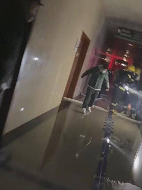 江苏无锡一骨科医院住院大楼深夜失火<strong></p>
<p>区块链挖矿价格</strong>,亲历者:通风管道内大量烟雾,从10楼逃出避险