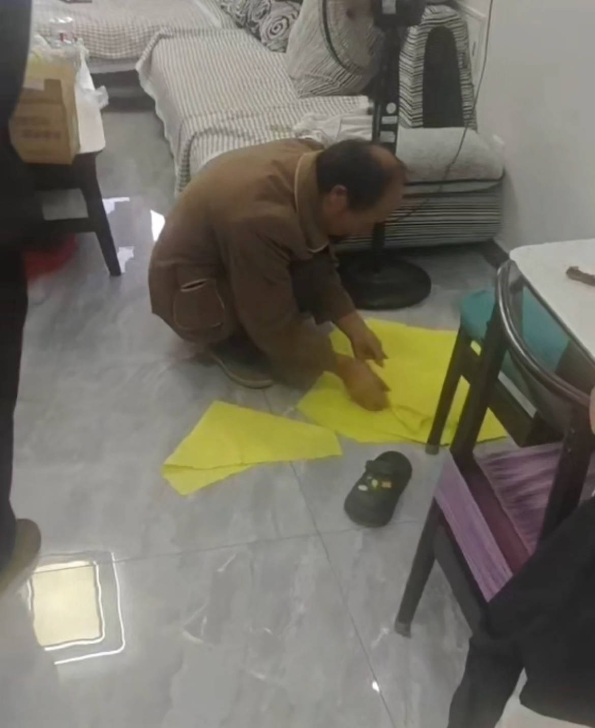 疑因离婚多年的前妻订婚<strong></p>
<p>虚拟货币交易</strong>，临沂一男子上门将其杀害，死者家属：检方已提起公诉