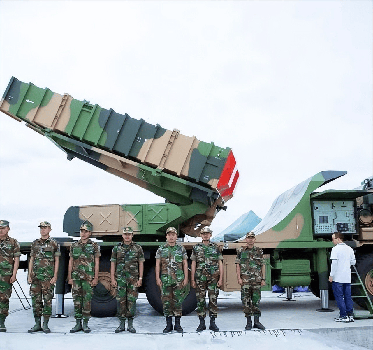 炸大桥<strong></p>
<p>虚拟货币交易</strong>,炸赌场,F-16突防红旗12,泰国拒绝停火,跟特朗普唱反调