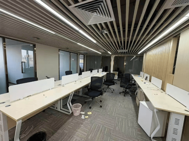 突然爆雷<strong></p>
<p>虚拟数字货币</strong>，深圳总部已人去楼空，有人投入700多万元……